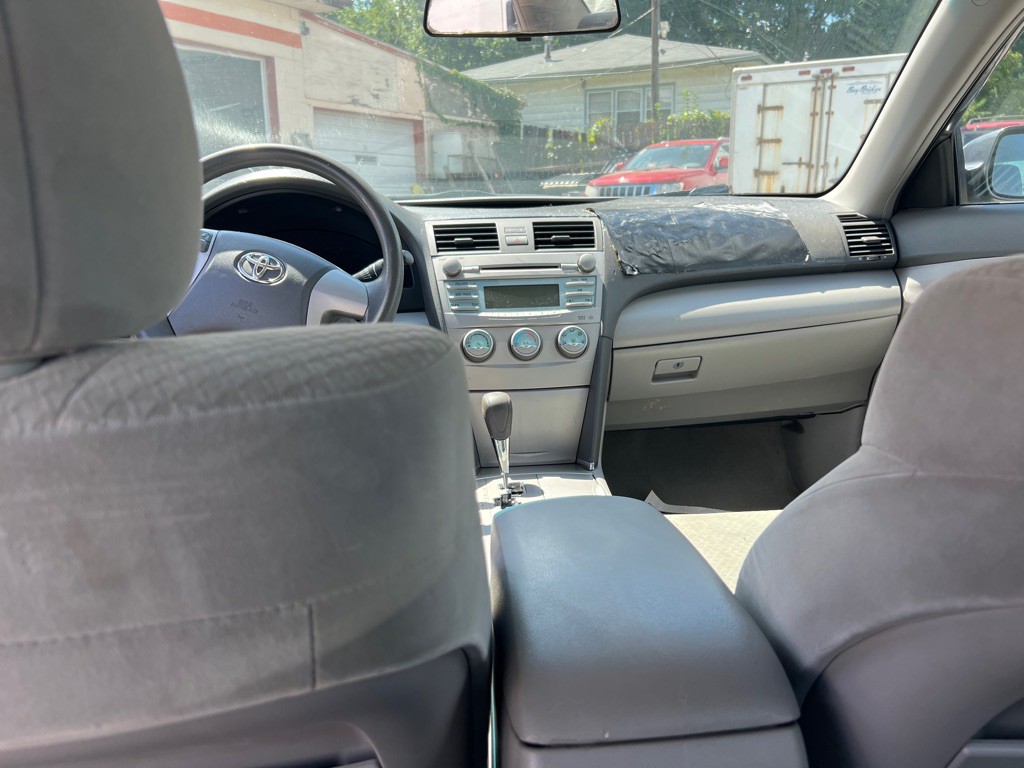 2009 Toyota Camry Image 10