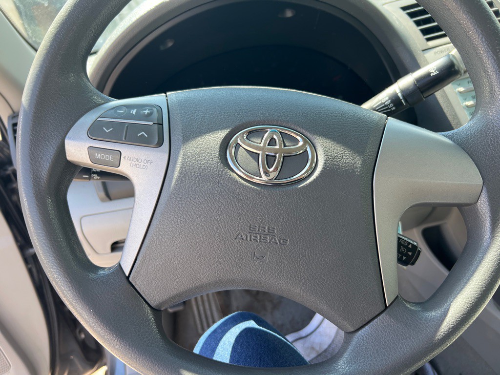2009 Toyota Camry Image 16