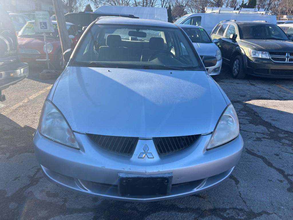 2005 Mitsubishi Lancer Image 2