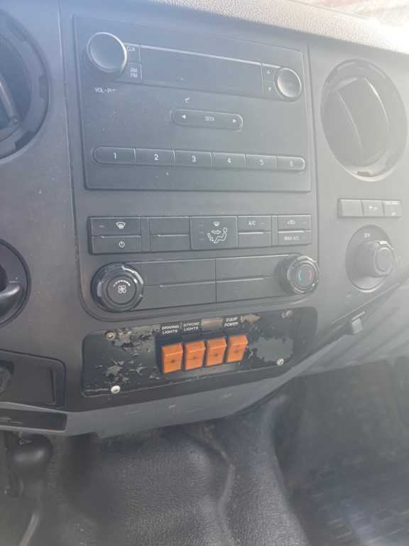 2011 Ford F-250 Image 7