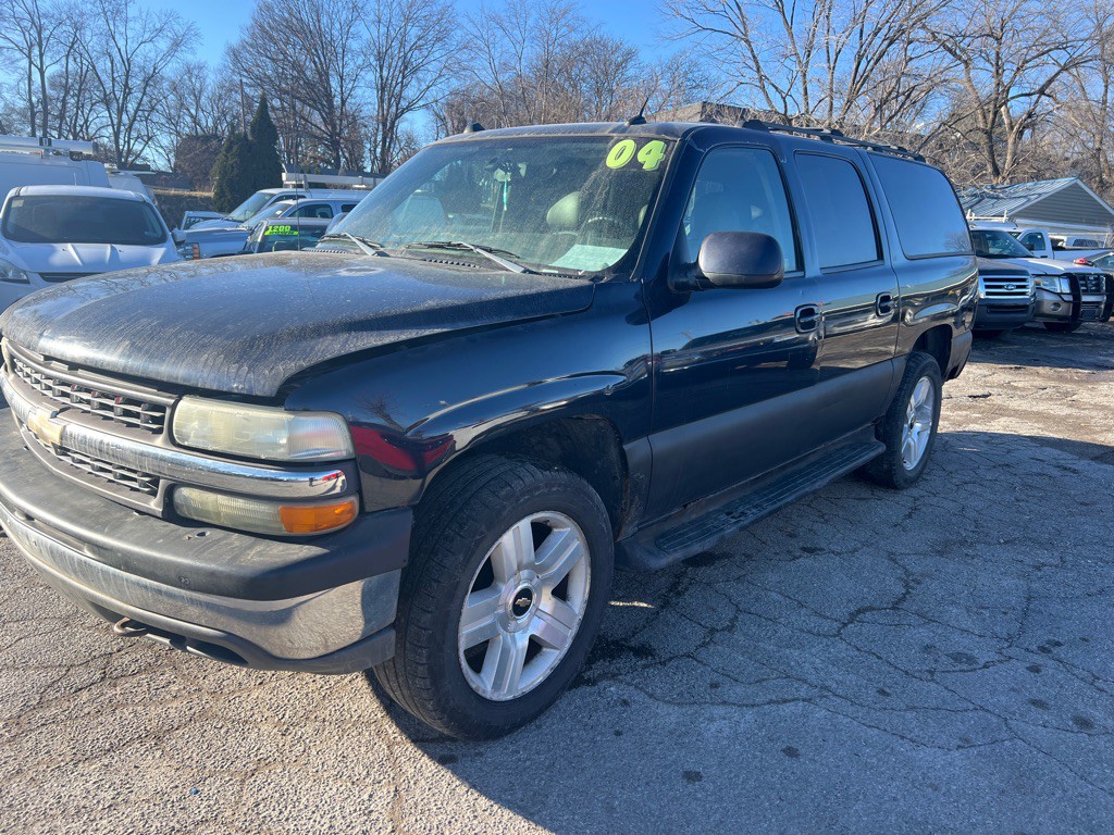 2004 Chevrolet Suburban Image 3