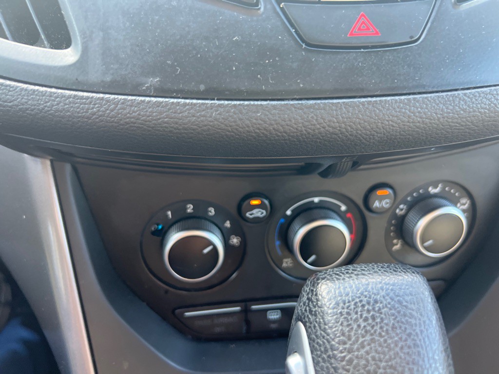 2013 Ford Escape Image 21