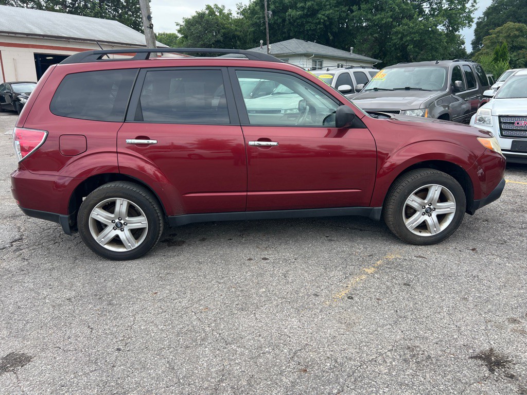 2010 Subaru Forester Image 4