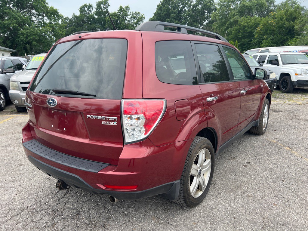 2010 Subaru Forester Image 6