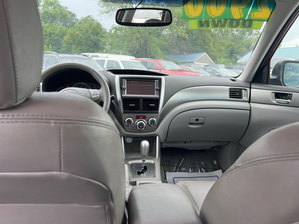 2010 Subaru Forester Image 15