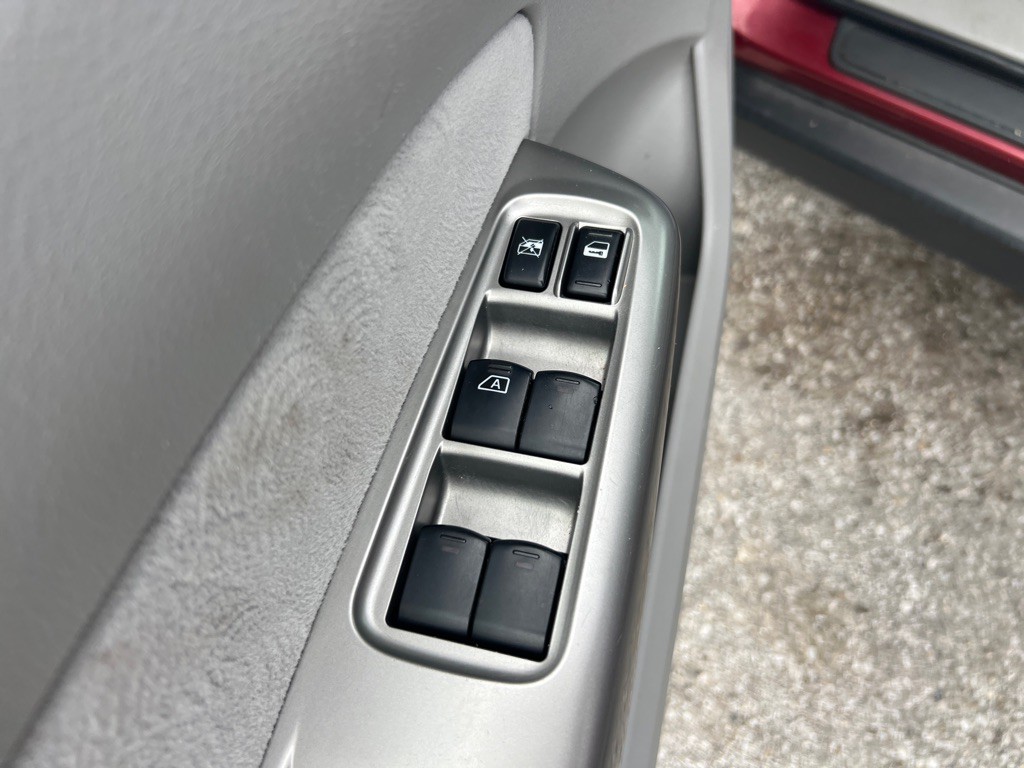 2010 Subaru Forester Image 17