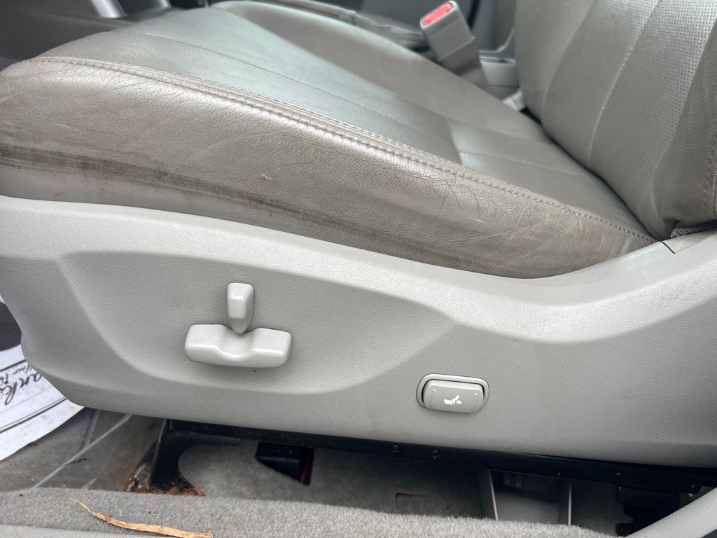 2010 Subaru Forester Image 18