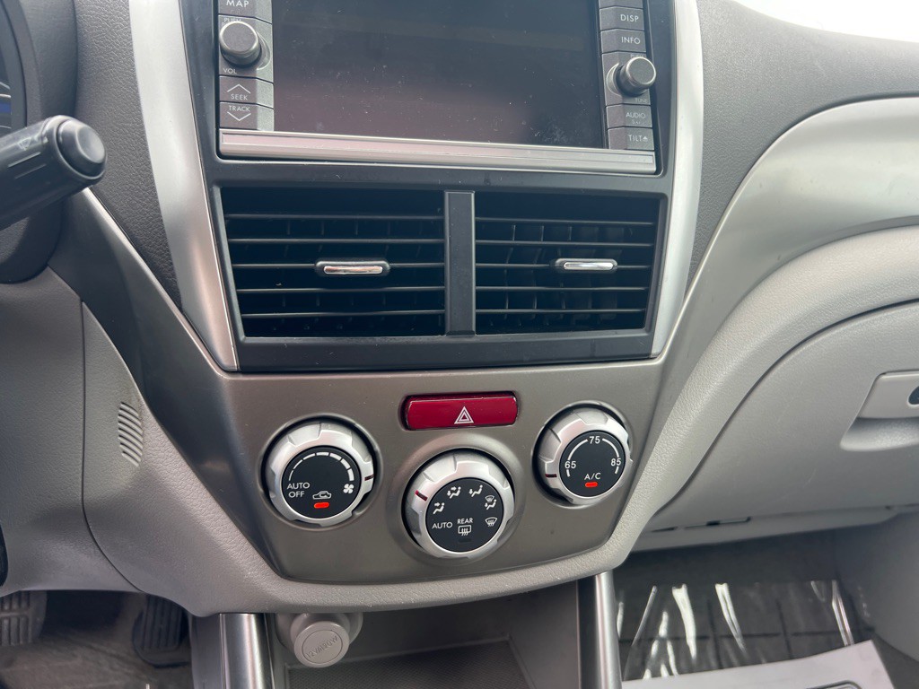 2010 Subaru Forester Image 21
