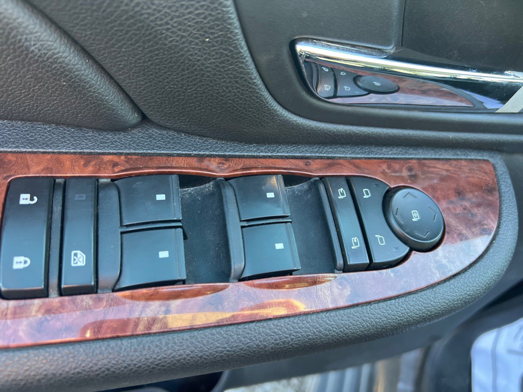 2014 Chevrolet Tahoe Image 12