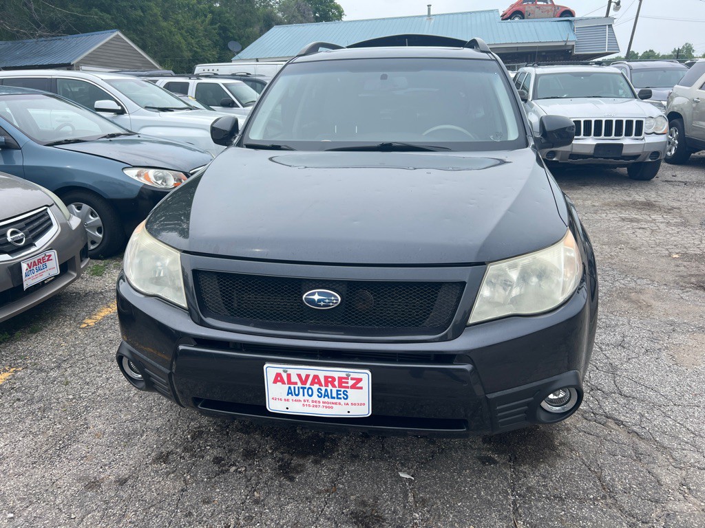 2013 Subaru Forester Image 1