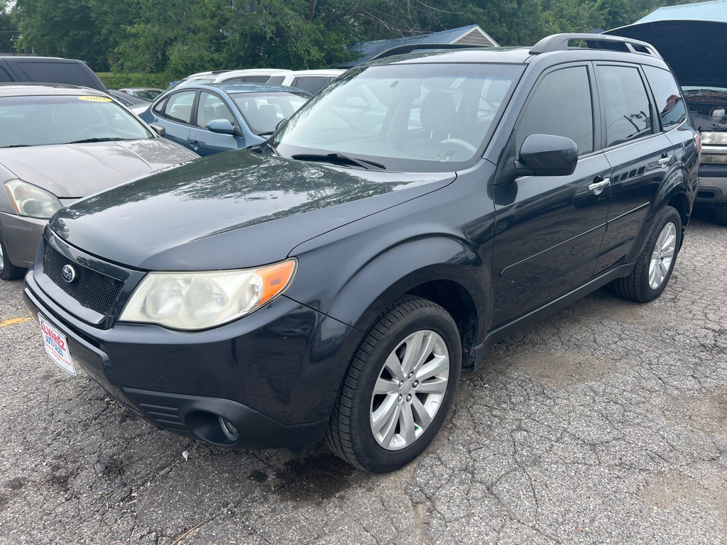 2013 Subaru Forester Image 2