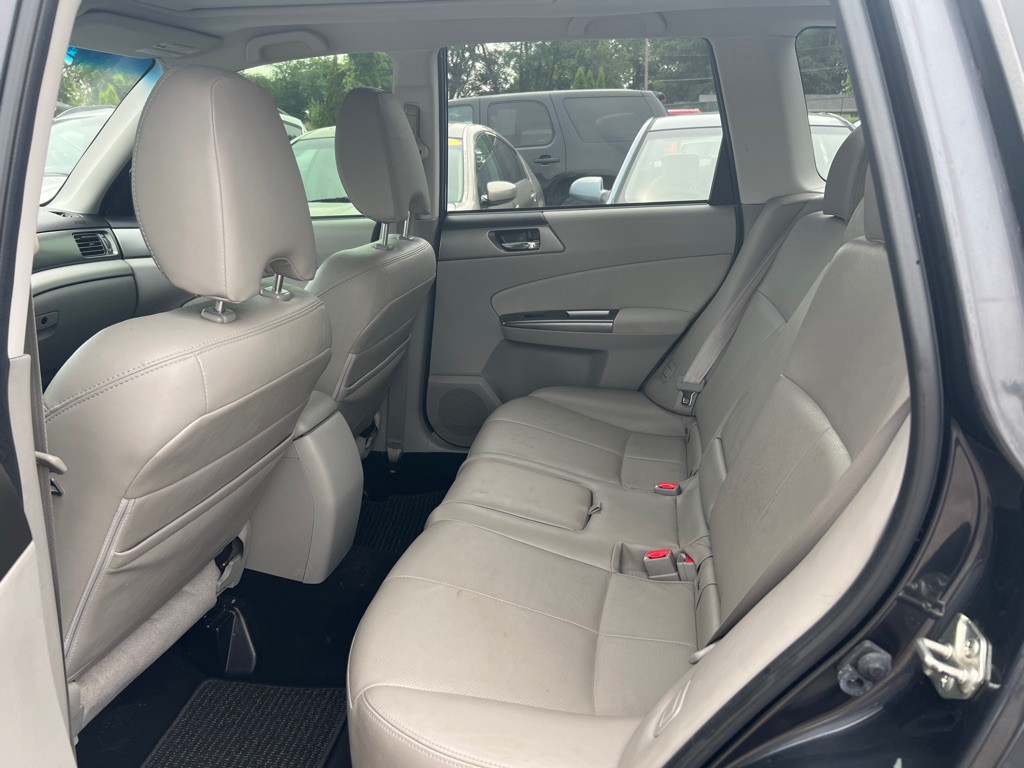 2013 Subaru Forester Image 8