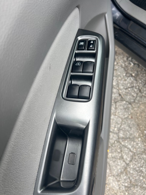 2013 Subaru Forester Image 11