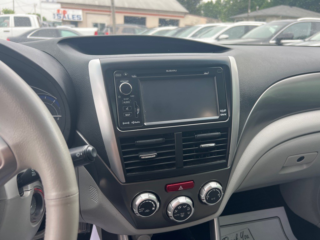 2013 Subaru Forester Image 13