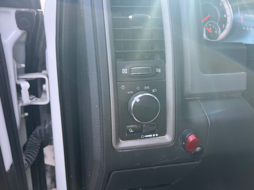 2017 RAM 1500 Image 9