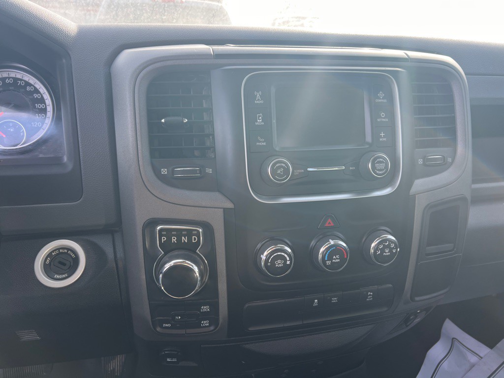 2017 RAM 1500 Image 12