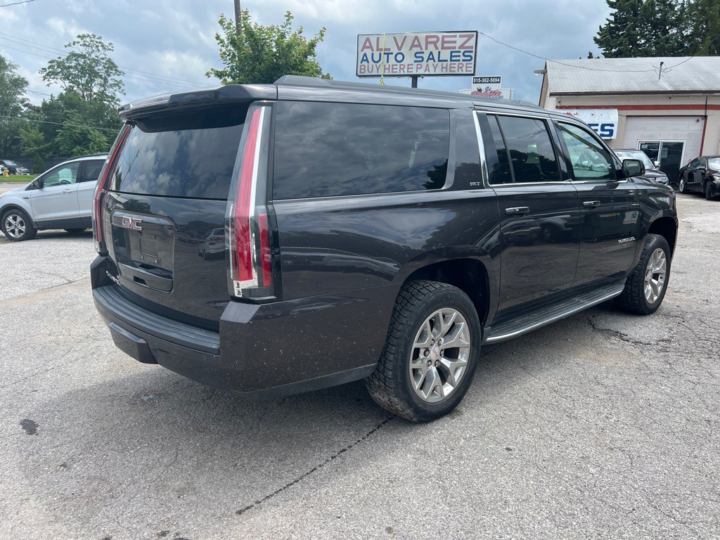 2016 GMC Yukon Image 9