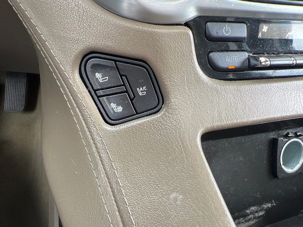 2016 GMC Yukon Image 33