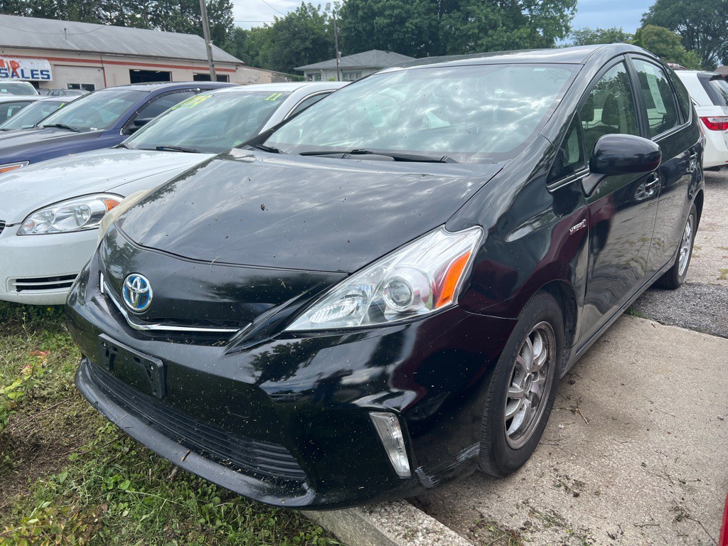 2014 Toyota Prius Image 2