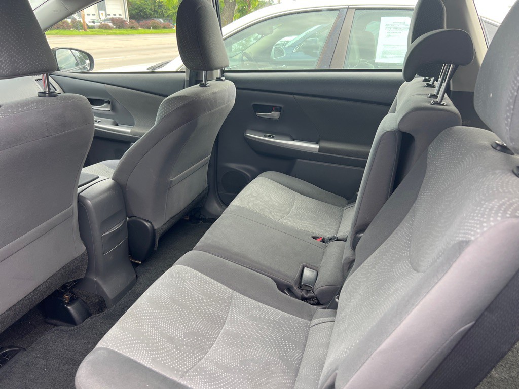 2014 Toyota Prius Image 10
