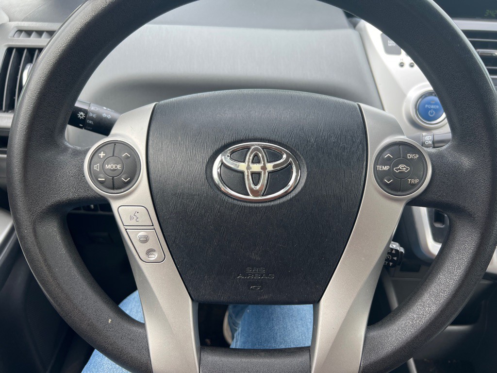 2014 Toyota Prius Image 23