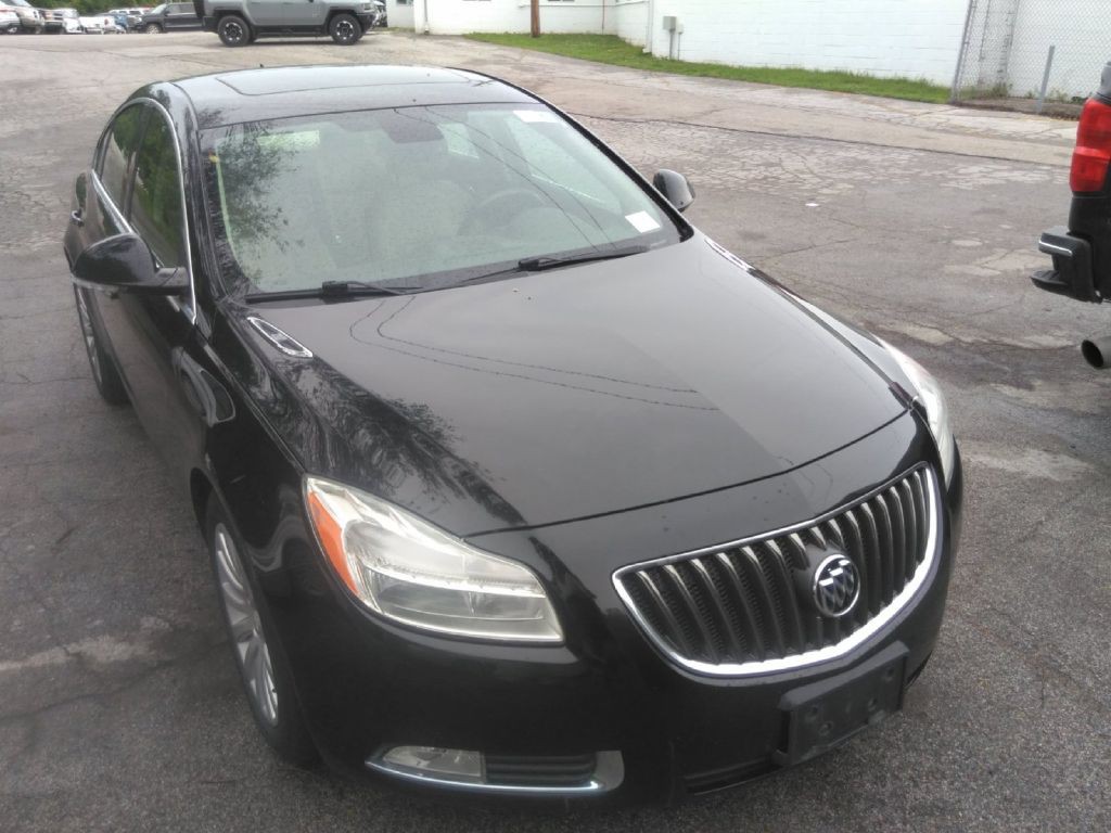 2012 Buick Regal Image 1