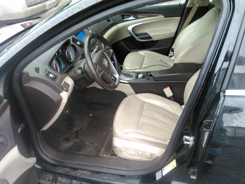 2012 Buick Regal Image 6