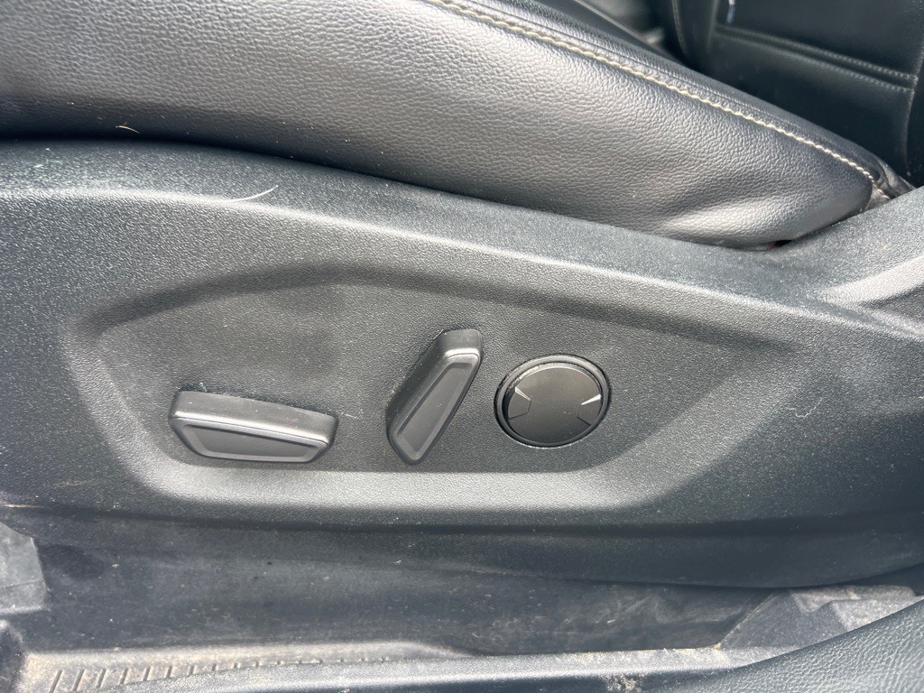 2020 Ford Edge Image 18