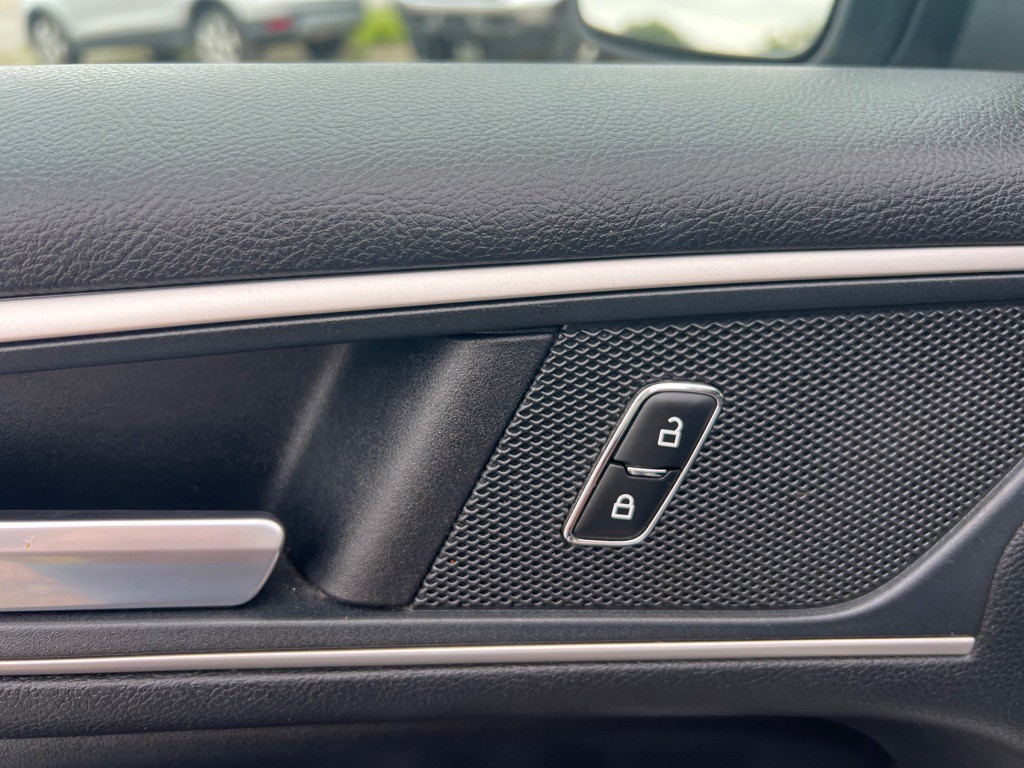 2020 Ford Edge Image 20