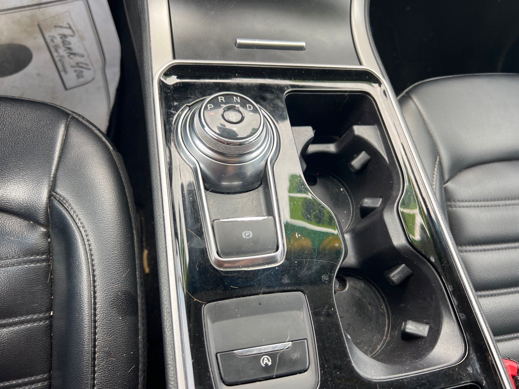 2020 Ford Edge Image 22