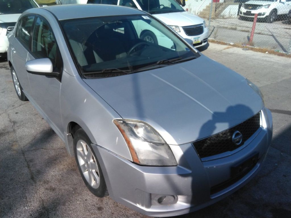 2010 Nissan Sentra Image 2