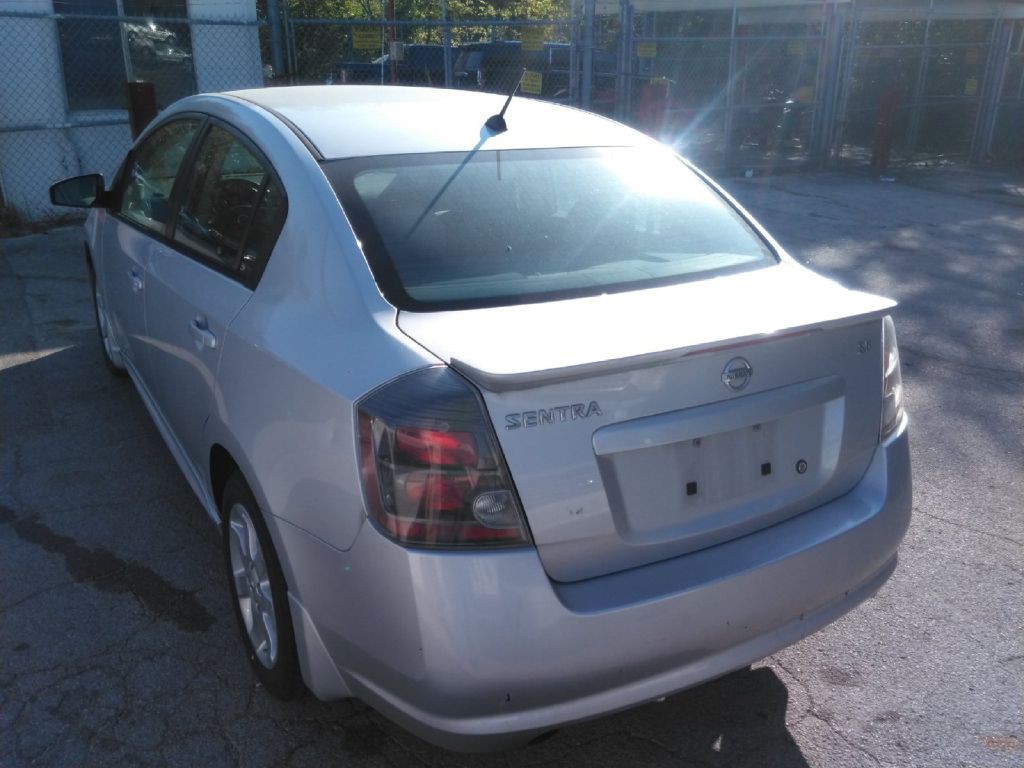 2010 Nissan Sentra Image 4