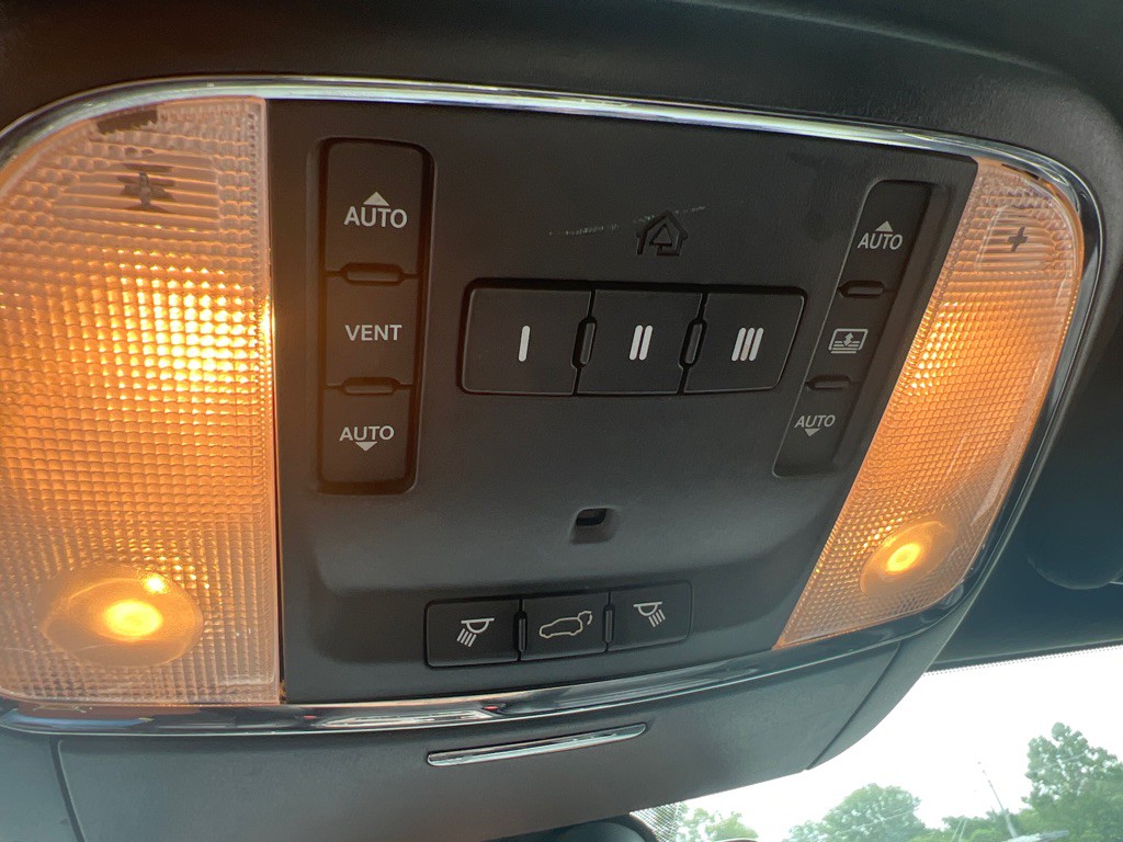 2014 Jeep Grand Cherokee Image 22