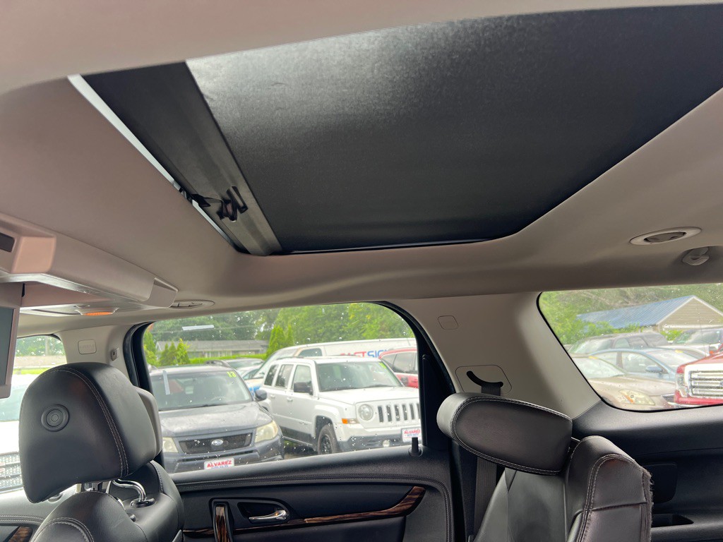 2016 GMC Acadia Image 18