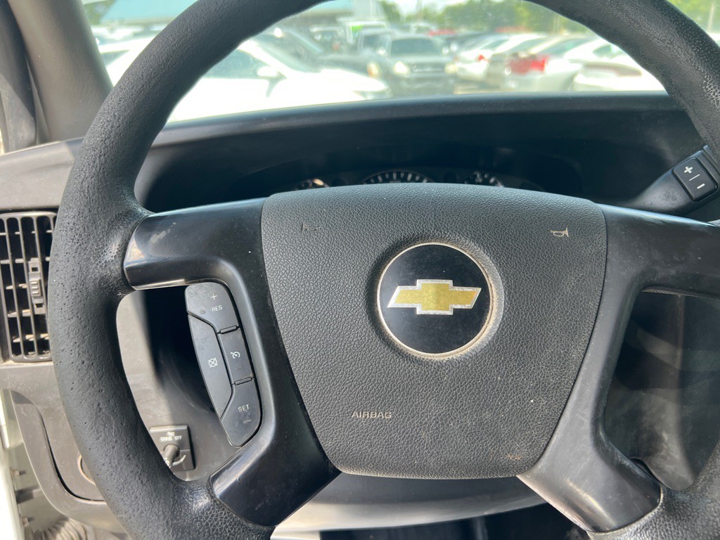 2012 Chevrolet Express Image 16