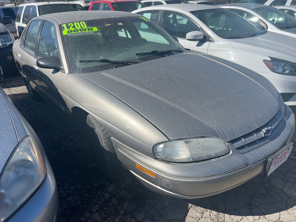 1999 Chevrolet Lumina Image 2