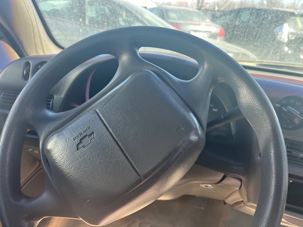 1999 Chevrolet Lumina Image 5