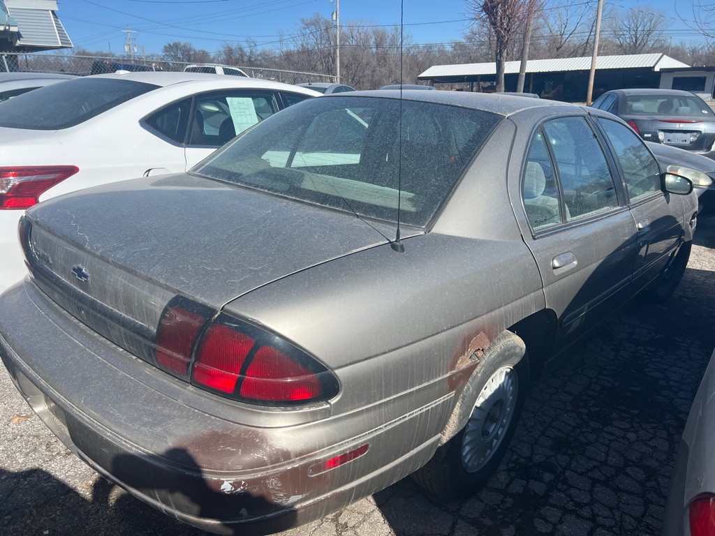 1999 Chevrolet Lumina Image 8