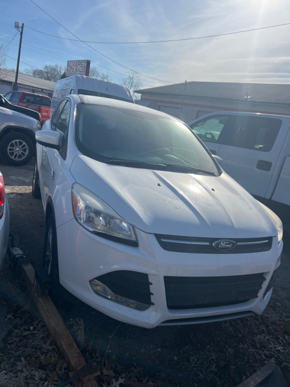 2014 Ford Escape Image 2