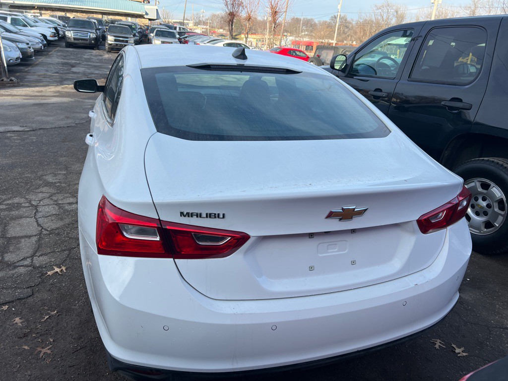 2024 Chevrolet Malibu Image 5