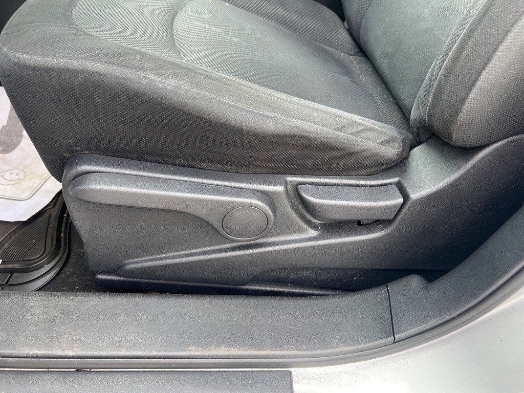 2014 Nissan Rogue Image 16