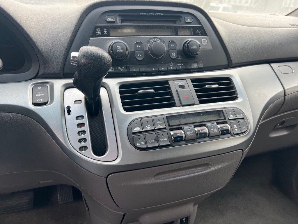 2008 Honda Odyssey Image 7