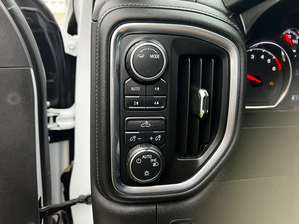 2020 Chevrolet Silverado 1500 Image 18