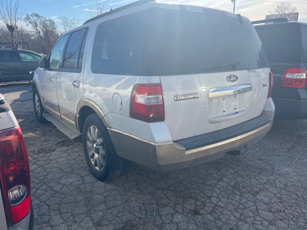 2011 Ford Expedition Image 6