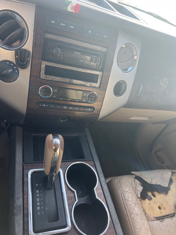 2011 Ford Expedition Image 13