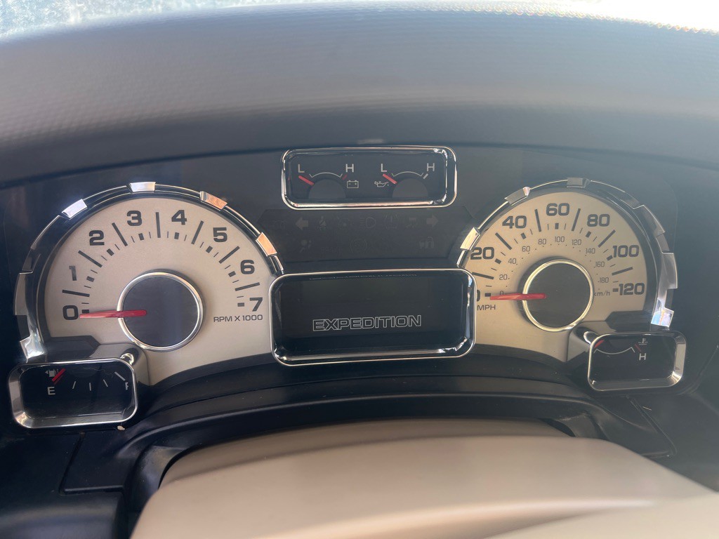 2011 Ford Expedition Image 15