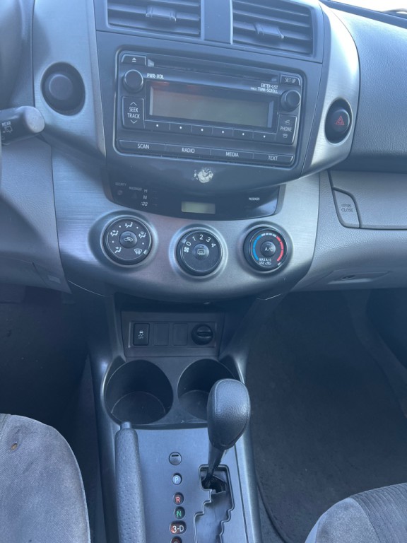 2012 Toyota Rav4 Image 13