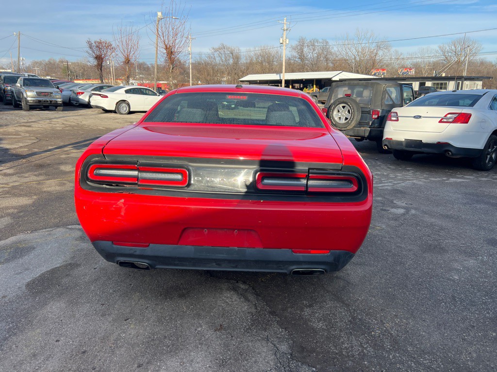 2015 Dodge Challenger Image 4