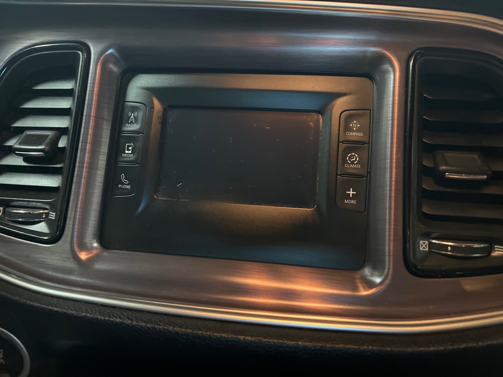 2015 Dodge Challenger Image 8