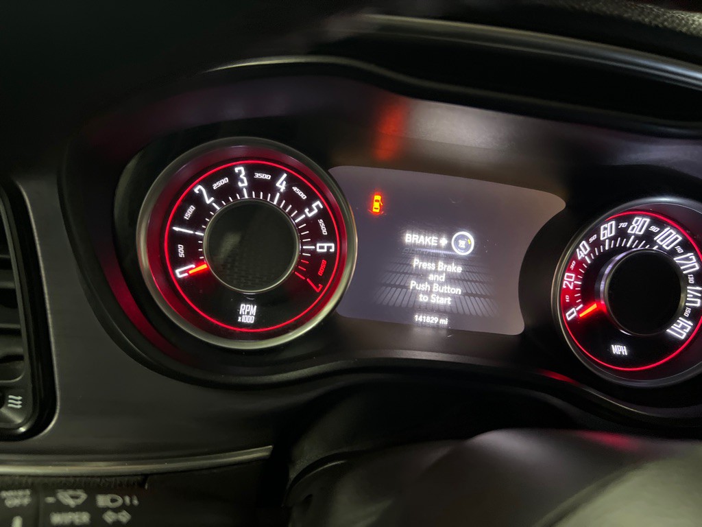 2015 Dodge Challenger Image 10